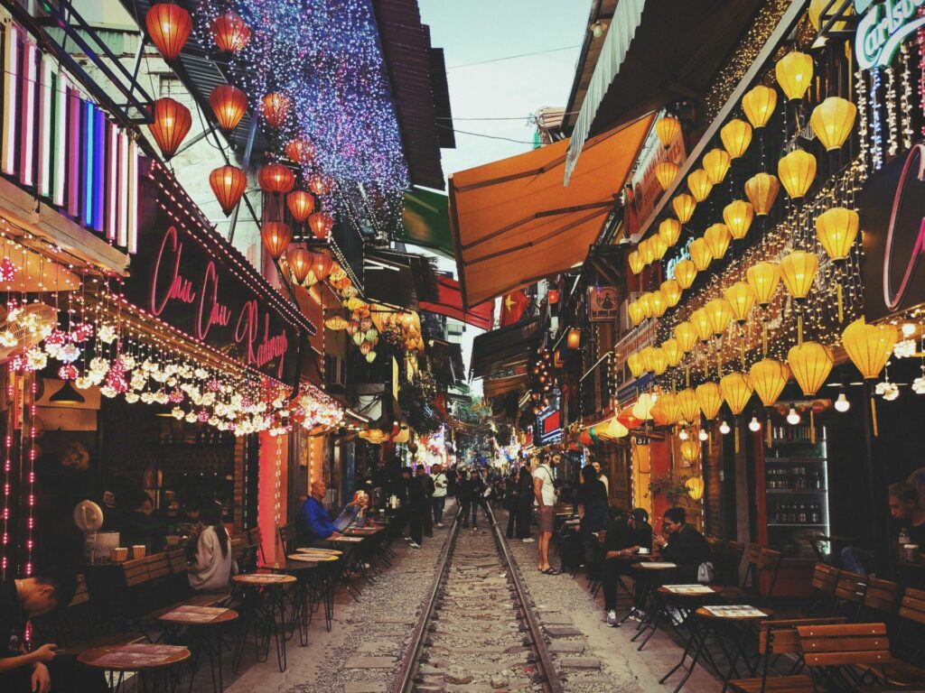 Hanoi : Train Street