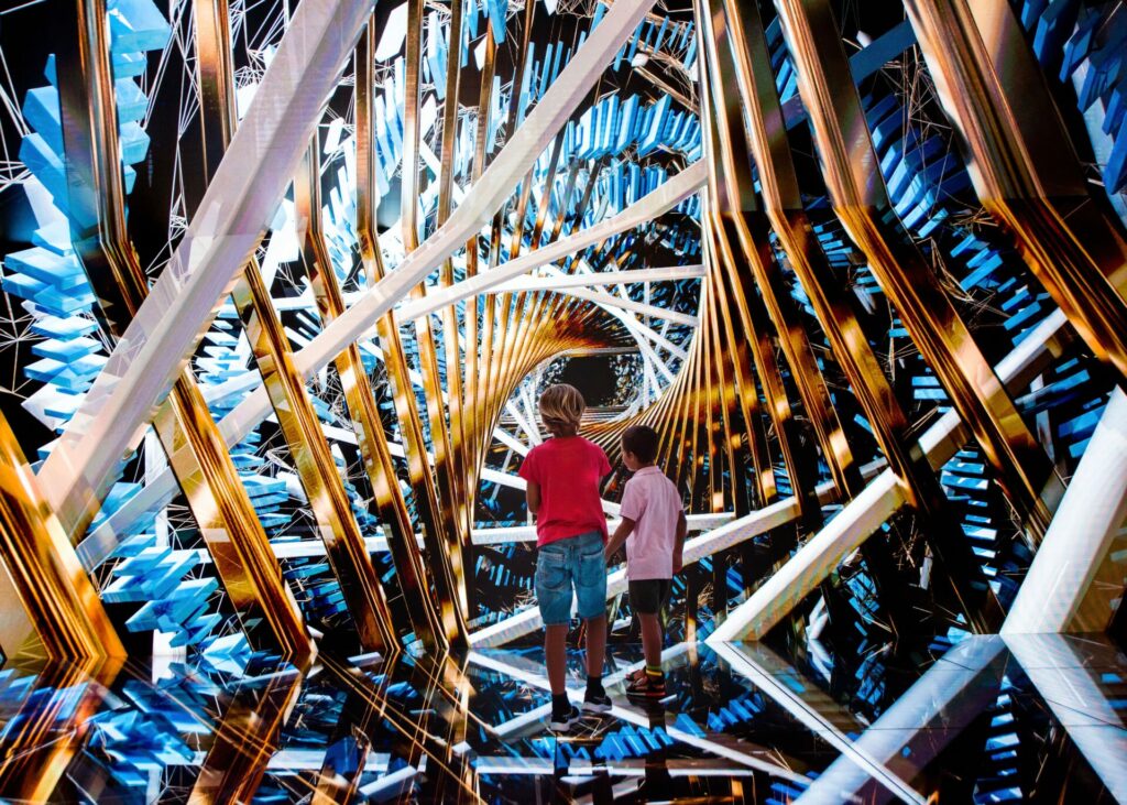 Gaudi Cube : expérience immersive en visitant la maison de Gaudi